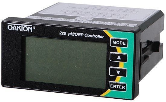 Oakton_56700-15_pH-ORP_Controller_Left_Angle_View