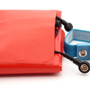 Botron B1715 - 15”x20” Pocket Field Kit