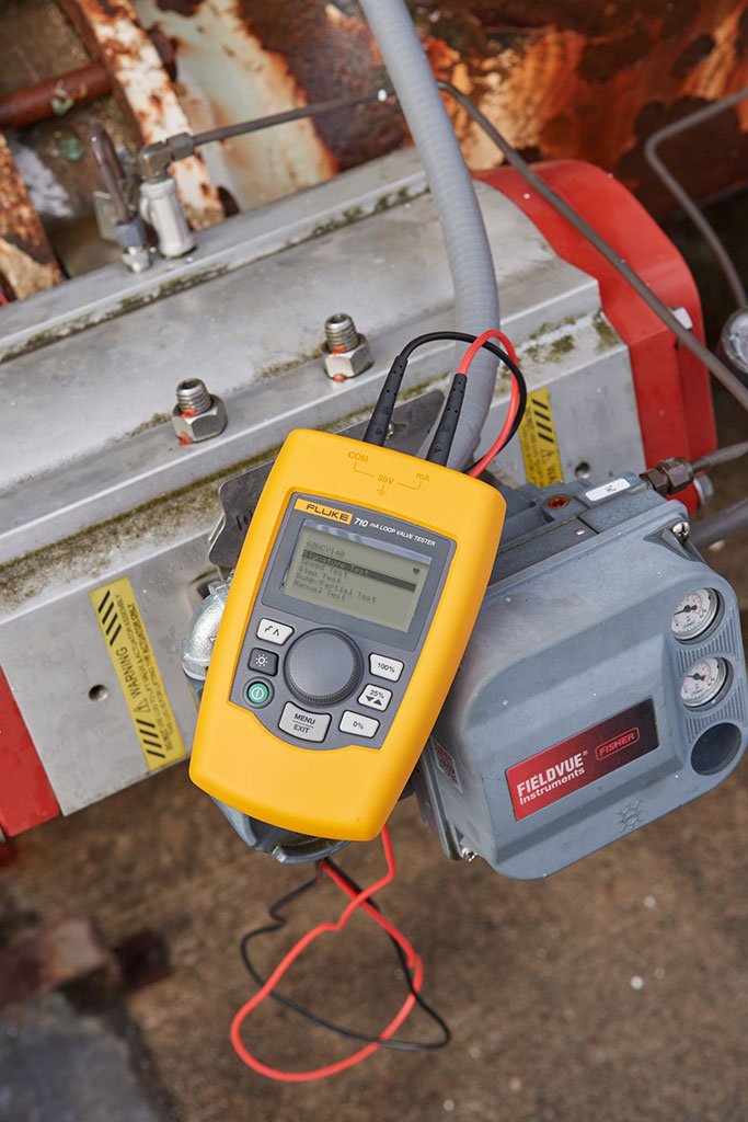 Fluke710-on-Test