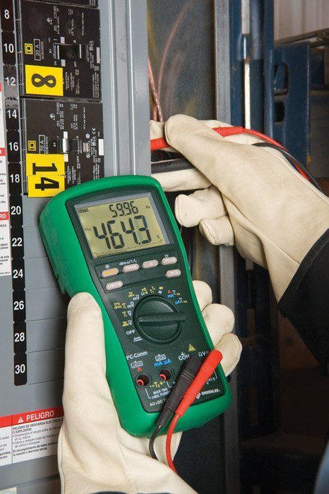 Greenlee_DM-830A__In_Application