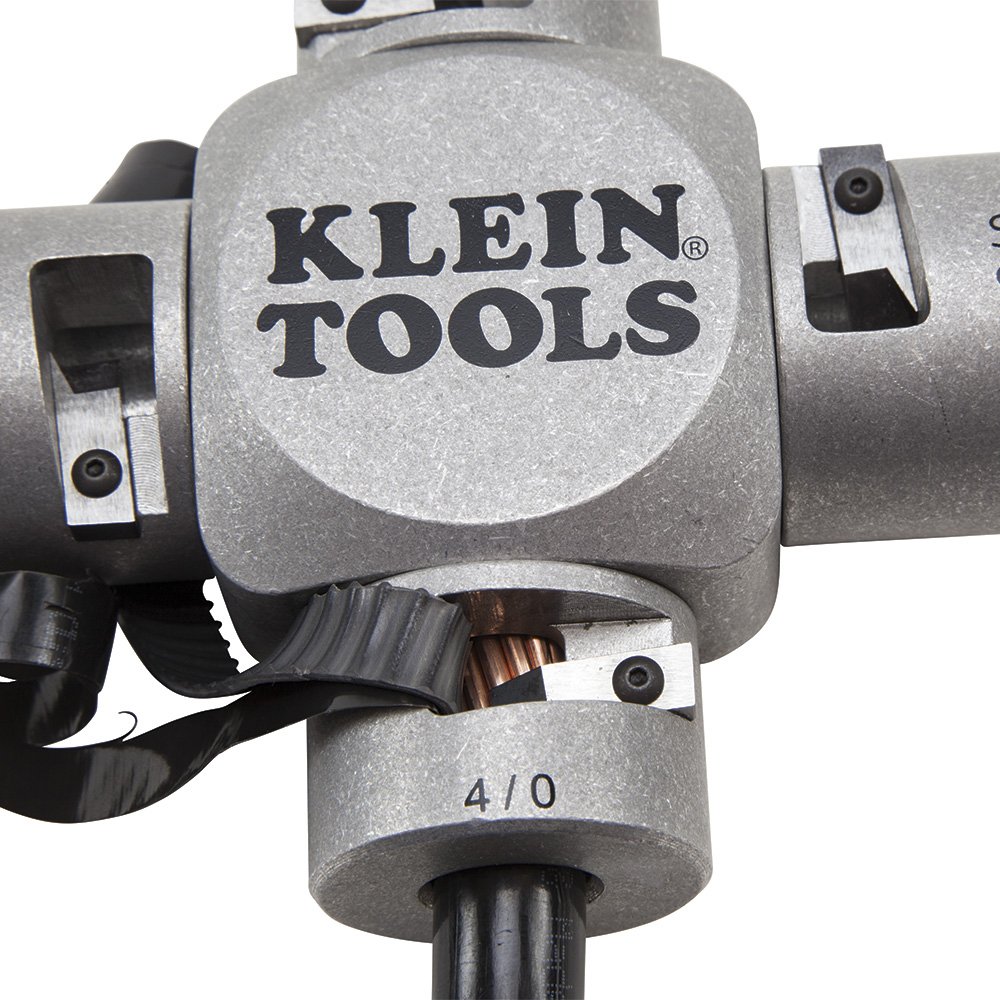 Klein_21051_Large_Cable_Stripper_Application_2