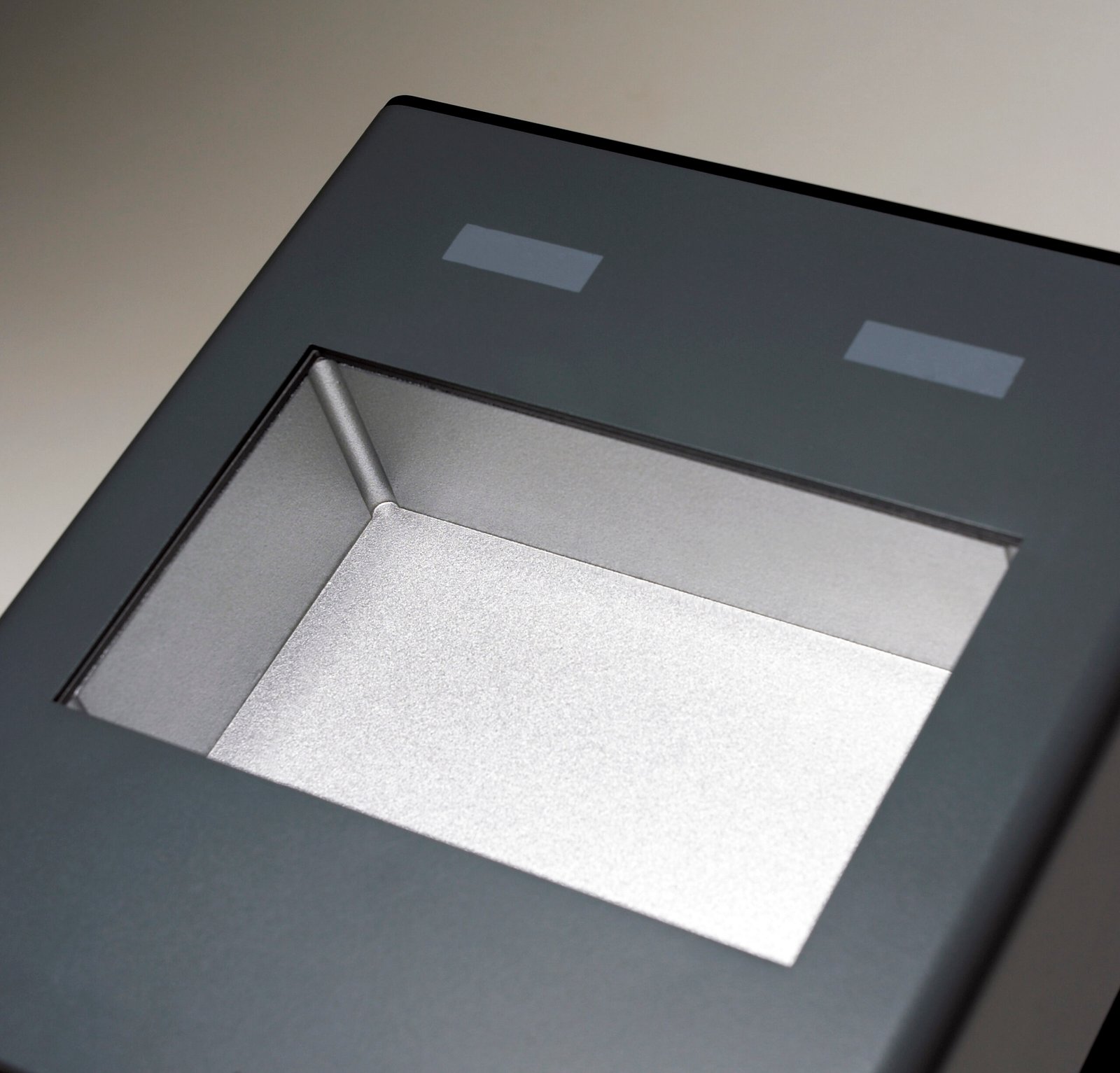 Labnet_Accublock_Digital_Dry_Bath_03