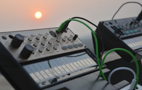 music-controller-foreground